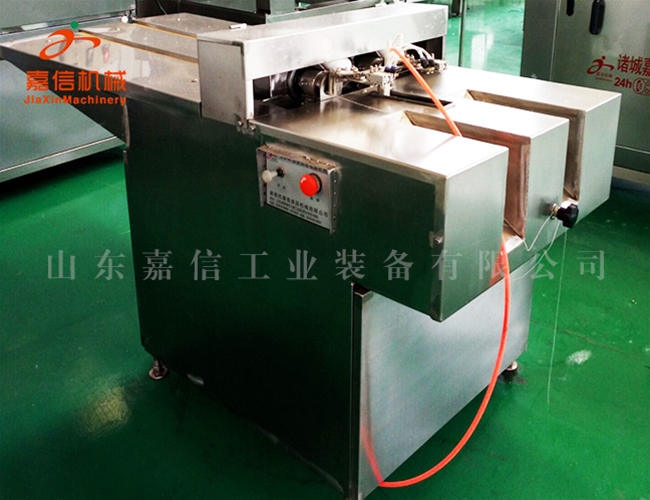 香腸扎線(xiàn)機