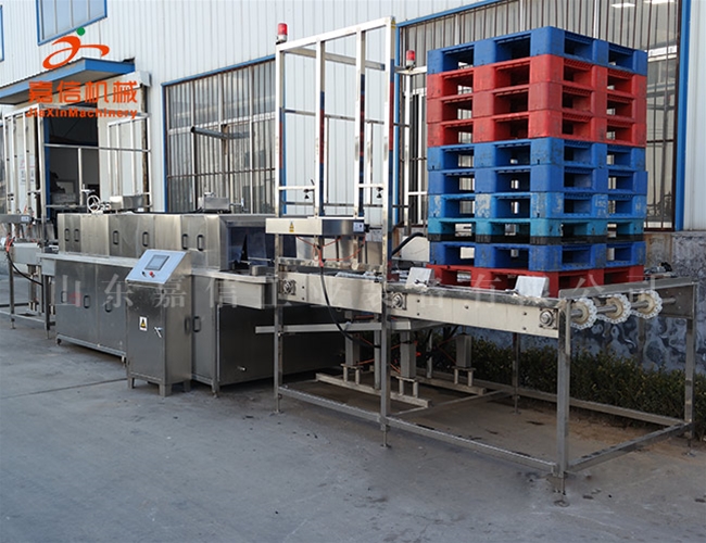 新式周轉筐清洗機 無(wú)死角清洗 殺菌節能